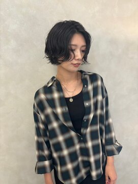 ラヴィズム(LUVISM) ショートカット丸みショート耳掛けひし形ハンサムショート小顔