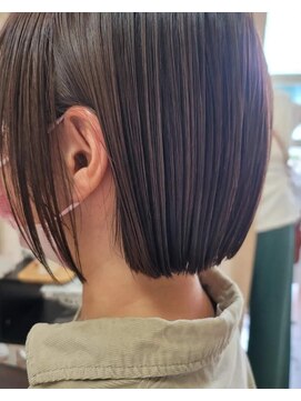 ハグエヴェック(HUG AVEC) ウェットショートボブ