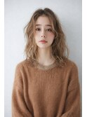 ラフウェーブ×ベージュミディ