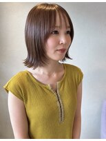リベラル(liberal)&nbsp;ヌーディブラウン 顔周りレイヤー 外ハネミディ 【20代/30代】