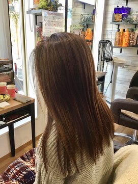 エミル(eMil) サラ艶ロング