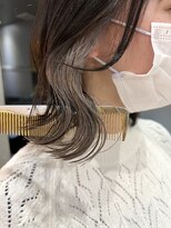 ロンド 表参道店(Lond)&nbsp;ホワイティーグレージュダブルカラーインナーカラーくびれミディ