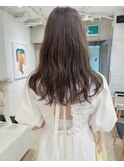 【LOREN】柔らかいベージュカラーです
