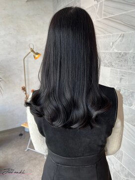 ジル アンク(Jill ankh) 《Jillankh 姫路駅前》ダークグレージュ　暗髪　赤み消し　艶髪