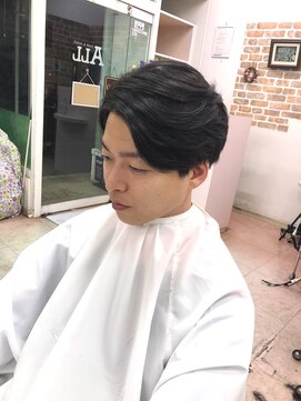 ヘアーアンドメイク オール(HAIR&MAKE ALL) 流行りのセンターパート