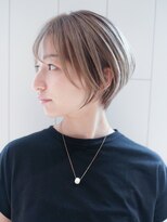 ショートボブホワイトベージュミルクティーくびれヘア_ba342211