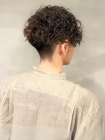 ハレ(hale) ツイストスパイラルパーマ ツーブロック 刈り上げ アッシュ