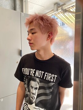 アース 高円寺店(HAIR & MAKE EARTH) スパイキーショート×ペールピンク｛@02st96 }