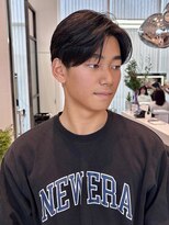 アルティファータ(artifata)&nbsp;センターパート ナチュラルヘア シースルー ニュアンスパーマ