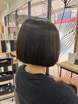 ブルーム(bloom) 切りっぱなし風ボブ