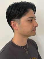 オンフ(ONFFO)&nbsp;ビジネスヘア ツーブロック 刈り上げ フェザーパーマ 30代