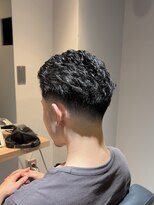 ベスト 木更津(BEST)&nbsp;パンチパーマフェードリバースセンターパートダウンバング木更津