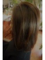 ヘアーアンドメイク フラット ヒルズ(Hair&Make FLAT HILLS) ミディアムカジュアルロングヘアー。。
