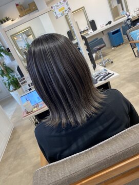 アンジュベイナハ (Ange Bay NAHA) ハイライトカラー