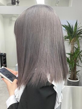 ウィコ 新宿(WICO) ホワイトラベンダー[新宿駅/アースカラー/ツートーンカラー]