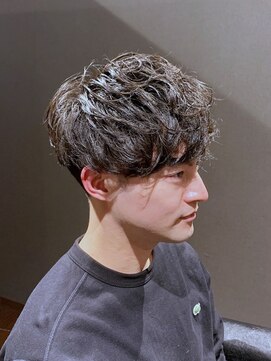 ビーダンディー(Bee dandy) ビジネスツーブロック マッシュショート 束感ナチュラルパーマ