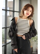 リベラル(liberal) 外国人風外ハネくびれスパイラル巻き 【20代/30代/40代】