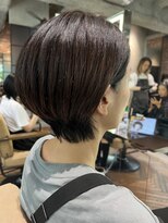 ベイショア(Bay Shore NY)&nbsp;前髪パーマアースカラ-マッシュハンサムショート