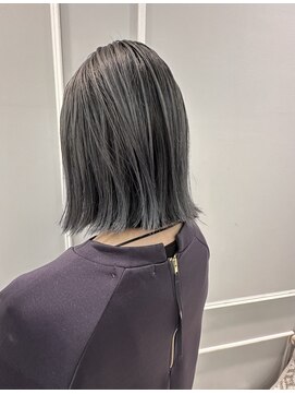 ネオリーブギンザ 銀座店(Neolive GINZA) (銀座) 切りっぱなしボブ　シルバーアッシュ