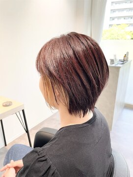 ストフ(stof) 大人ショートボブ/インナーカラー/イヤリングカラー