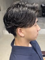 フイ 新宿3丁目(Hui)&nbsp;フェザーパーマ/グレーブルーカラー/刈り上げショートパンク