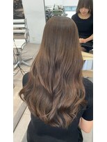 エラ(Ella) 髪質改善カラーで柔らか質感ウェーブ