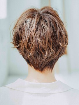 エンネ(enne) enne/ハンサムショート/透明感カラー