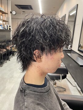 MEN’S HAIR/サーフカール/刈り上げセンターパート/千葉駅