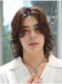 大人の色気溢れるメンズミディアムスパイラルパーマ