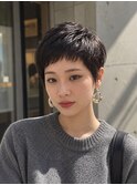 【抜け感】黒髪ベリーショート