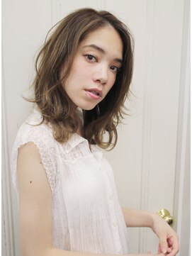 オペラ(OPERA by BALLET HAIR) ゆるパーマとレイヤー