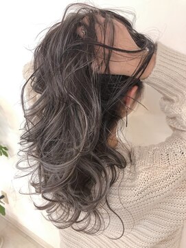 キアラ(Kchiara) ホワイトグレイジュハイライトkchiara川野直人