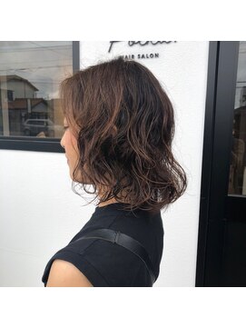 ポルカドット(polka.) ルーズパーマスタイル