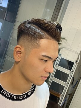 ドルクス 日本橋(Dorcus) 東京barber日本橋フェード外国人風スタイル