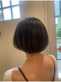 10月ブルージュ/ツヤ髪スタイル/イヤリングカラー/ショートボブ