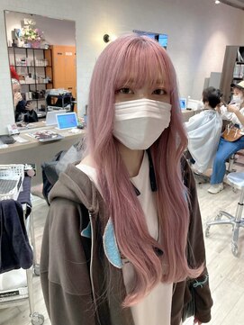 コワファーストナガサキシャンプーボーイ(COIFF1RST NAGASAKI SHAMPOO BOY) 長崎 ブリーチ2回 ペールピンク