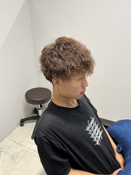 イルミ(iLUMi) iLUMi × ツイストパーマ