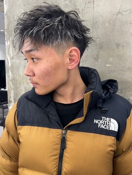 キング 枚方店(K!ng) 縮毛矯正髪質改善ハイライトレイヤーカット枚方美容室エクステ