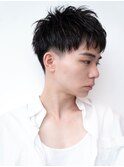 メンズ波巻きセンターパート韓国風黒髪ツーブロックマッシュ