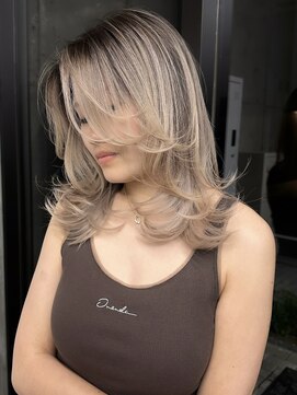 ヌエン 渋谷(NU/EN) shouハイライト履歴→海外風バレイヤージュとミディアムレイヤー