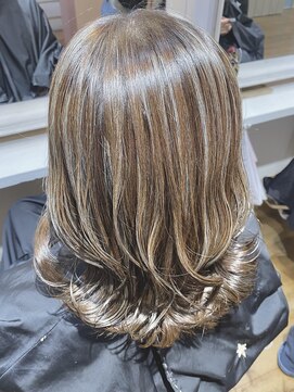 アヴァンス 天王寺店(AVANCE.) デザインカラー×ハイライト