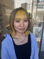 チルコ(chillco)&nbsp;ベージュ×イエローインナーカラー