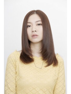 カットアンドリラクゼーションナチュラル マルサラ・ストレート