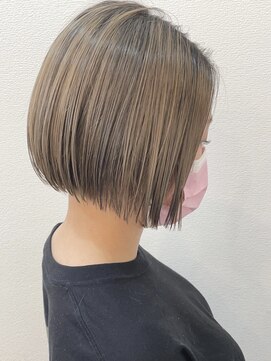 ロルド シェリ(Rold Cheri) パッツンボブの立体感カラー