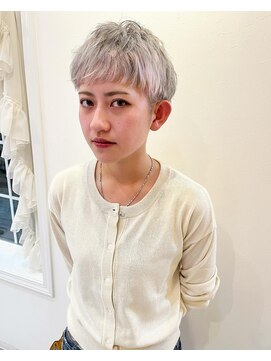 ティアナ(Tiana) オトナかっこいい＆かわいい マッシュショート