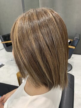 ディティール(Detail) 脱白髪染めハイライト×ミルクティーベージュ