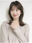 簡単スタイリング大人可愛いくびれミディアムレイヤー×前髪あり
