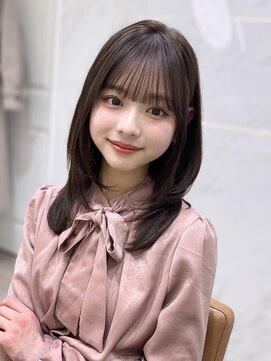 レイリー 原宿 表参道(Rayreee) レイヤーミディアム/レイヤー/ぱっつん前髪/小顔カット