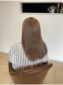 ミルクティーべージュ