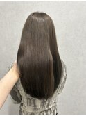 オリーブベージュ